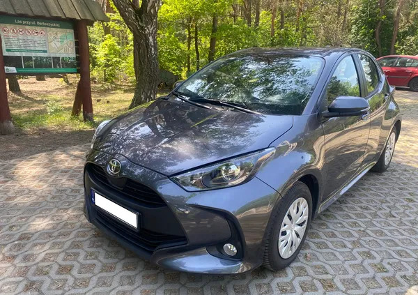 toyota łódzkie Toyota Yaris cena 72900 przebieg: 9670, rok produkcji 2022 z Warszawa